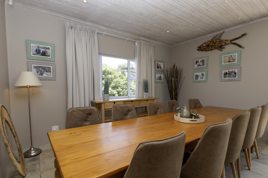 5 Bedroom Property for Sale in West Beach Eastern Cape